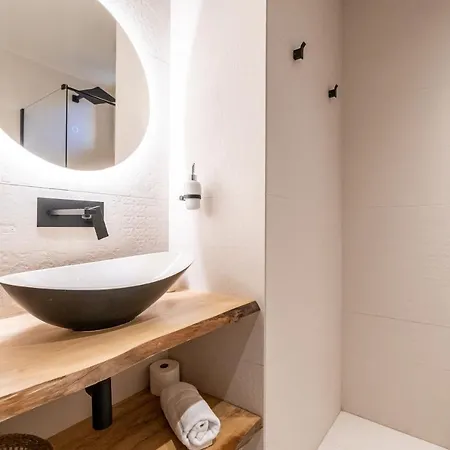 Apartment In St Raph